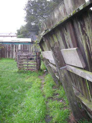 Leaned fence