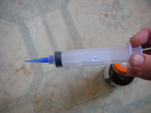 Glue injector