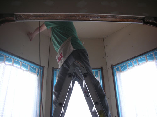 Drywalling the back of the bay window arch