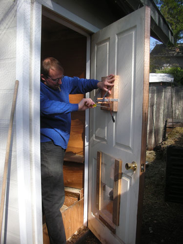 Installing the door lifter