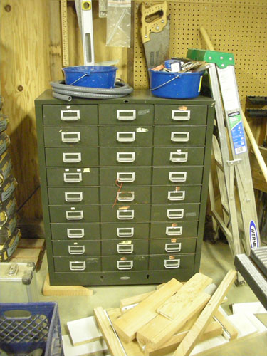 Metal drawer unit