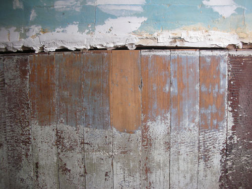 Test scrapes of the mastic