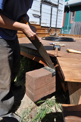 Sawing the second beam end