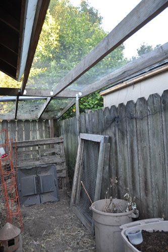 Wire roofing and avian netting