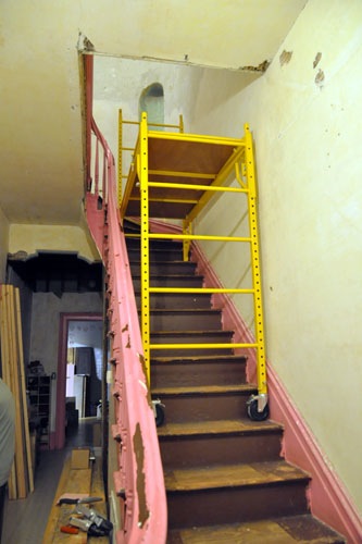Scaffolding on the stairs