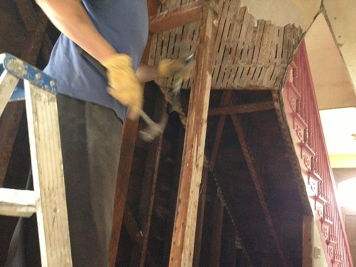 Removing trim from the end wall