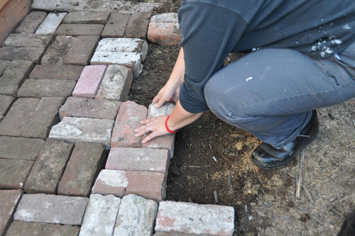 Installing a brick landing