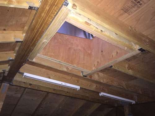 Roof hatch framing